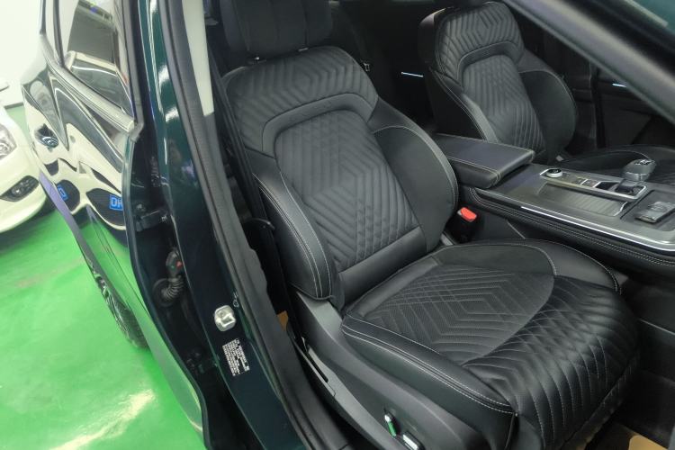 Used  Lingyun 2023 400T Two-Wheel-Drive Star Prestige Edition
