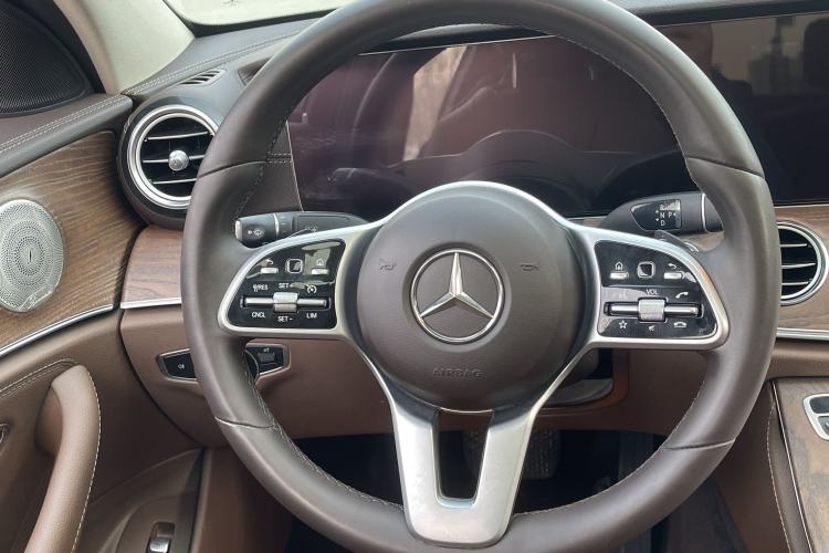Used Mercedes-Benz E-Class 2019 E 260 L
