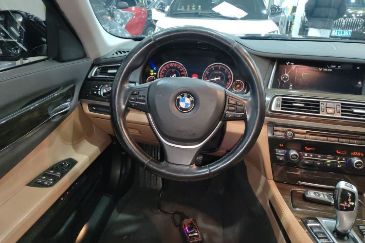 Used BMW 7 Series 2014 730Li Premium Edition

