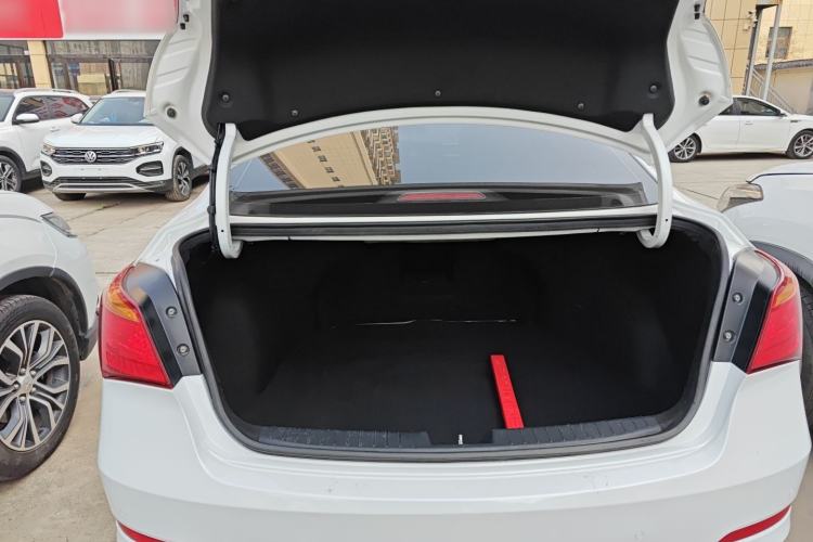 Used Hyundai Mistra 2016 1.8L Automatic Smart GLS
