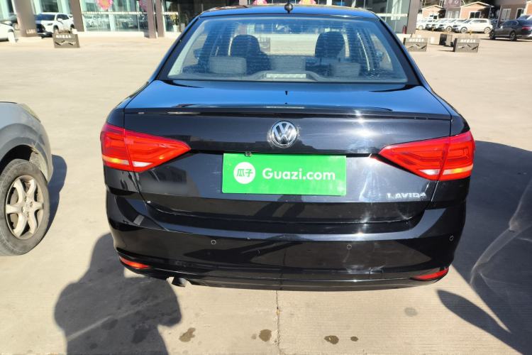 Used Volkswagen Lavida 2017 1.6L Manual Fashion Edition
