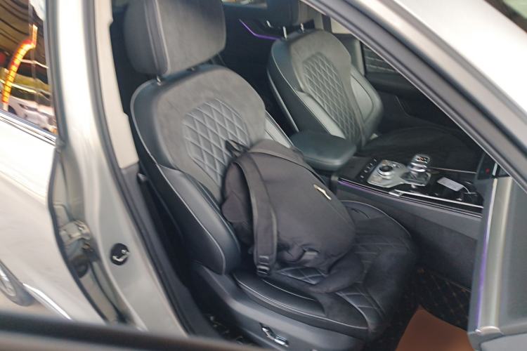 Used Hongqi HS5 2019 2.0T Smart Connect Flagship All-Wheel-Drive Version