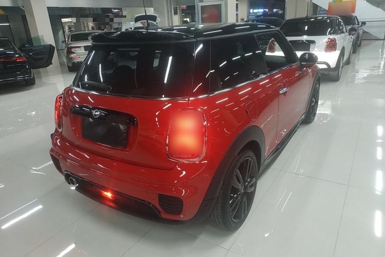 Used  MINI 2019 1.5T COOPER Racing Driver
