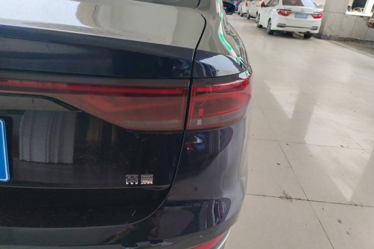 Used Geely Auto Emgrand 2022 4th Generation 1.5L CVT Flagship Model
