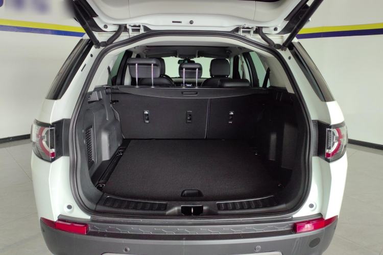 Used Land Rover Discovery Sport 2018 240 PS SE Version
