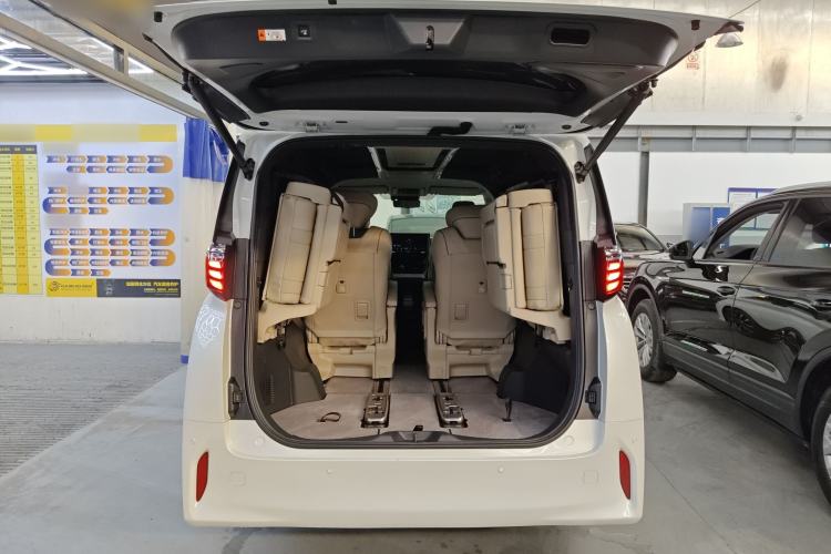 Used Toyota Alphard 2024 Dual-Engine 2.5L Prestige Edition