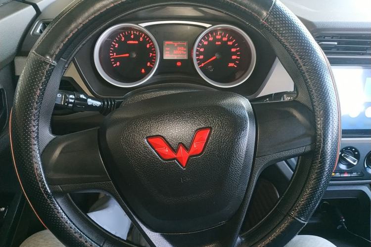 Used Wuling Hongguang 2021 1.5L S Standard Version LAR
