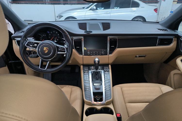 Used Porsche Macan 2017 Macan 2.0T
