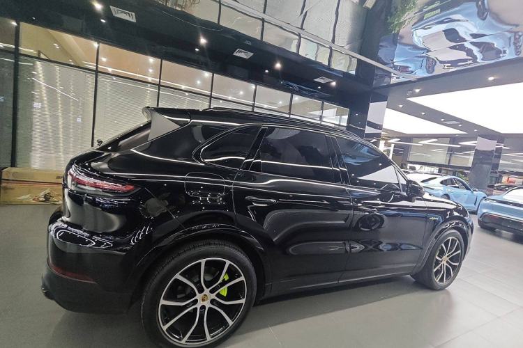 Used Porsche Cayenne 2023 Cayenne E-Hybrid 2.0T Platinum Edition
