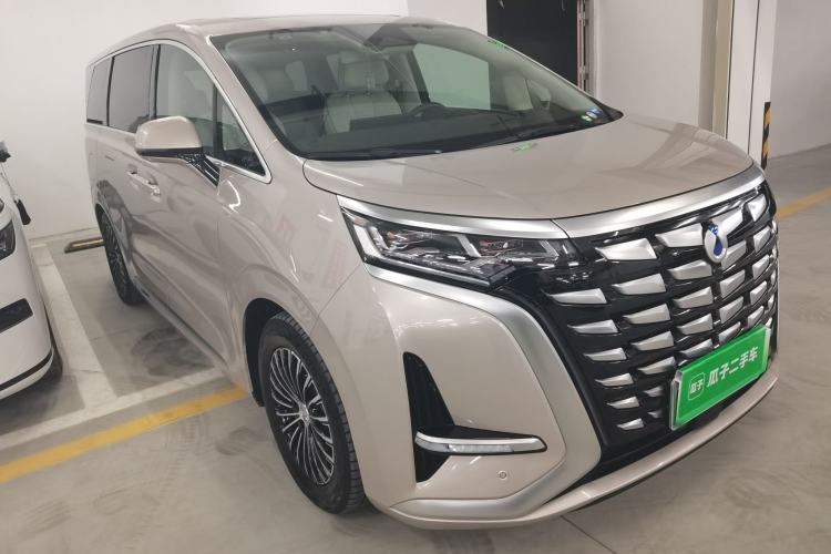 Used Denza D9 2024 DM-i 980 Four-Wheel Drive Prestige Model
