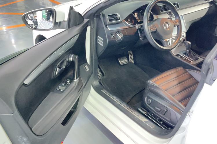 Used Volkswagen FAW-Volkswagen CC 2015 1.8TSI Prestige Model
