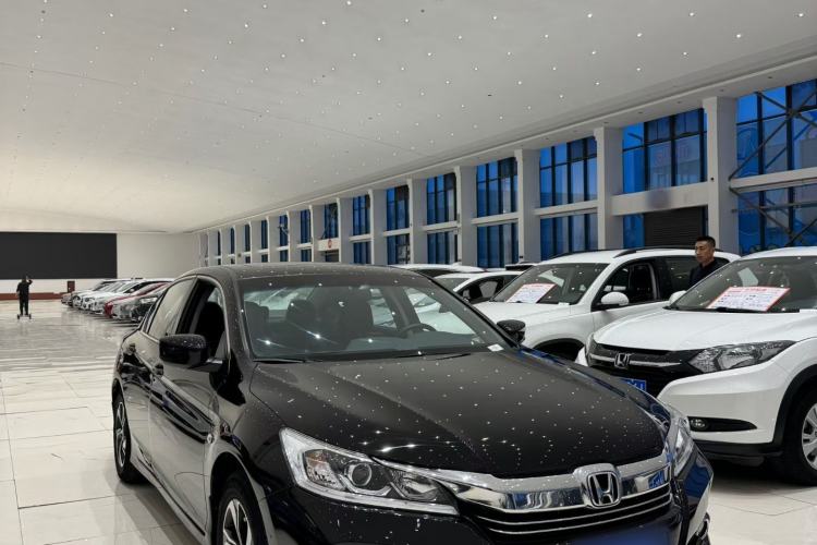 Used Honda Accord 2016 2.0L Elite Edition
