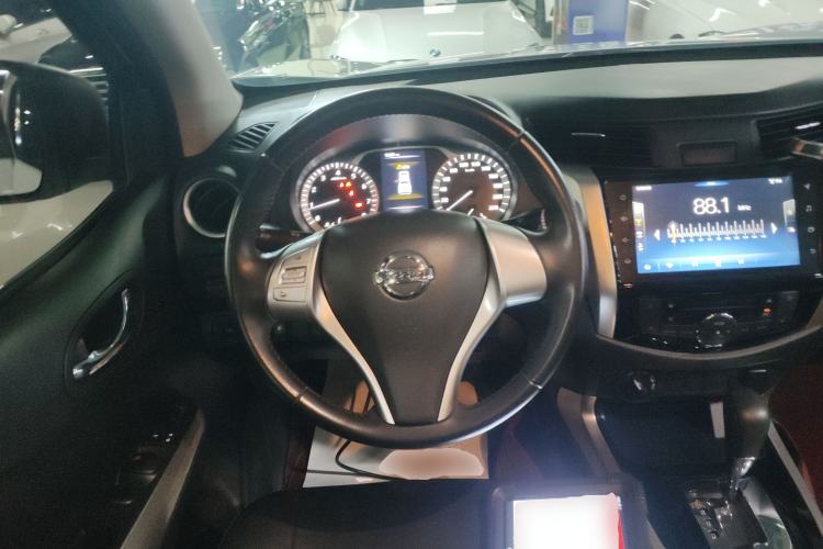 Used Nissan Navara 2021 2.5L Automatic 4x4 Premium Version QR25
