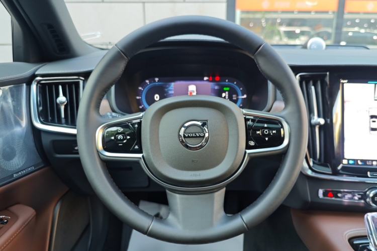 Used Volvo S90 New Energy 2024 Plug-in Hybrid Four-Wheel Drive Long-Range Luxury Smart Edition
