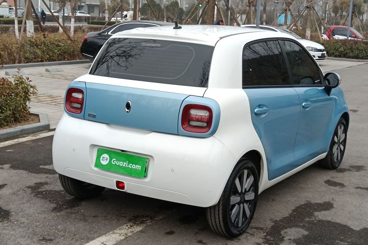 Used ORA Black Cat 2019 351 km Family Edition
