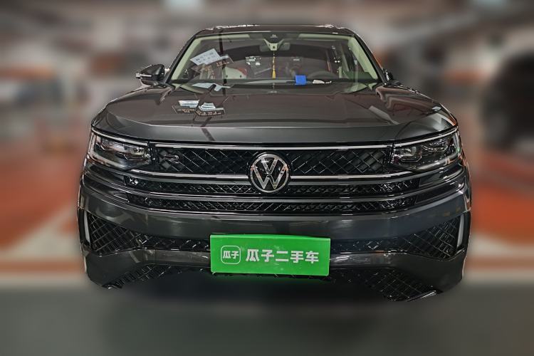 Used Volkswagen Tavendor 2024 380TSI All-Wheel-Drive R-Line Cruise Premium Edition
