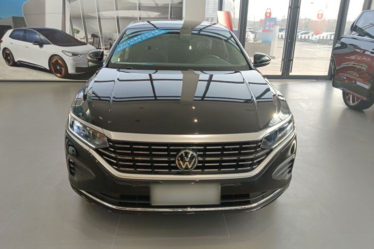 Used Volkswagen Passat 2025 Premium Version 380TSI Dragon Edition
