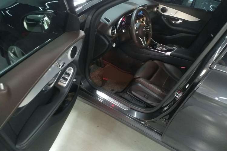 Used Mercedes-Benz GLC 2020 GLC 260 L 4MATIC Dynamic Model
