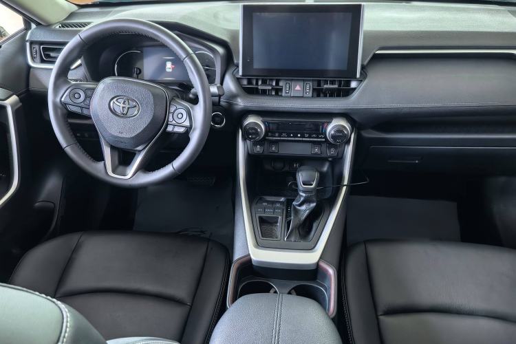 Used Toyota RAV4 2022 2.0L CVT Two-Wheel Drive Fashion Plus Edition
