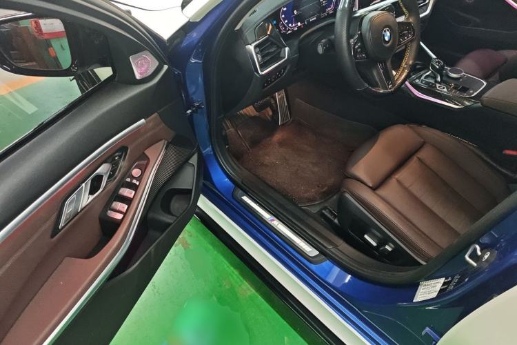 Used BMW 3 Series 2021 Second Facelift 325Li M Sport Package
