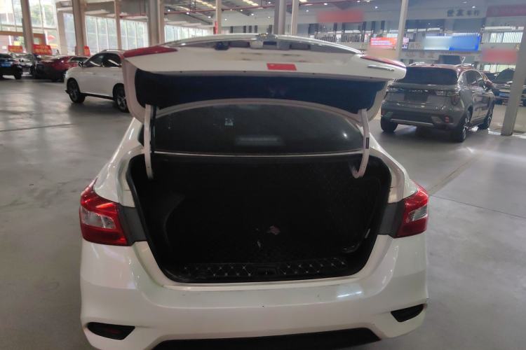 Used Nissan Sylphy 2019 1.6XV CVT Smart Connect Luxury Edition China VI Standard
