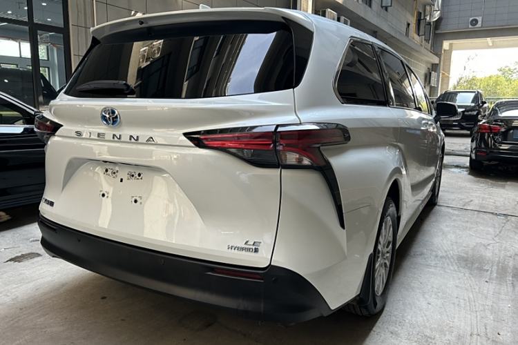 Used Toyota Sienna 2021 2.5L Hybrid Comfort Edition
