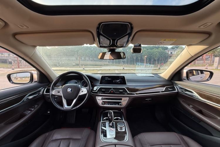 Used BMW 7 Series 2017 730Li Luxury Model
