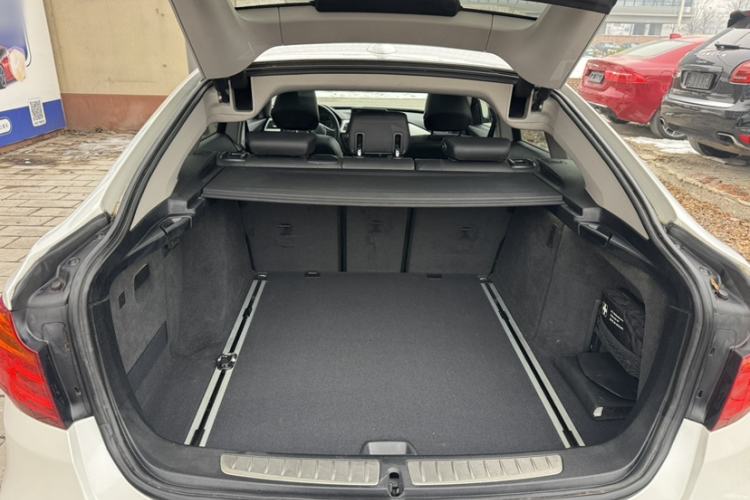 Used BMW 3 Series GT 2014 320i Leading Model