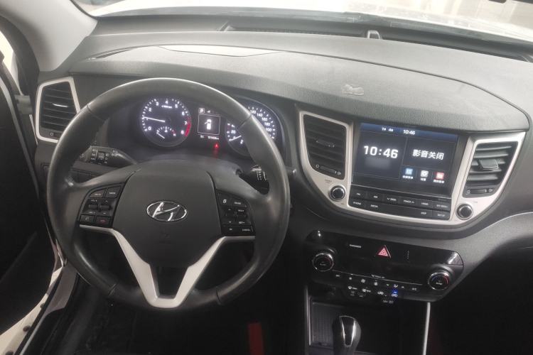 Used Hyundai Tucson 2018 1.6T Dual-Clutch Two-Wheel Drive 15th Anniversary Special Edition