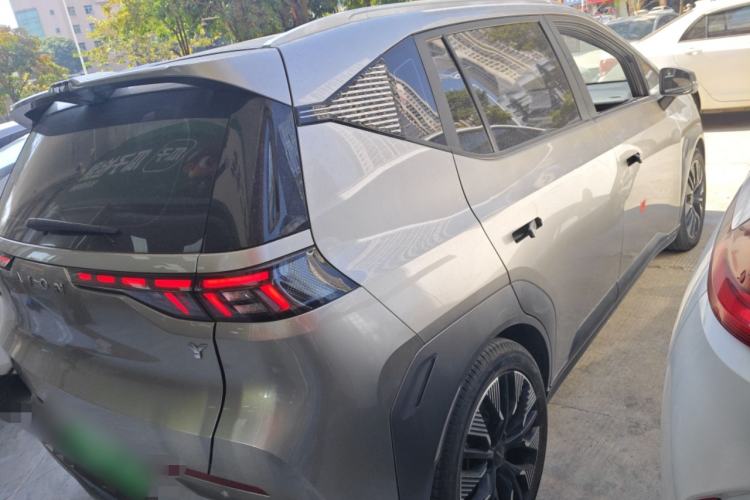 Used AION Y 2022 70 Tech Edition Ternary Lithium