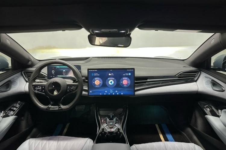 Used BYD Seal 2022 650 km All-Wheel-Drive Performance Version
