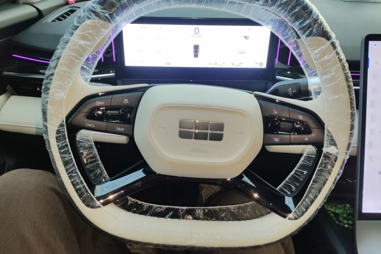 Used  L6 2023 125km Starship