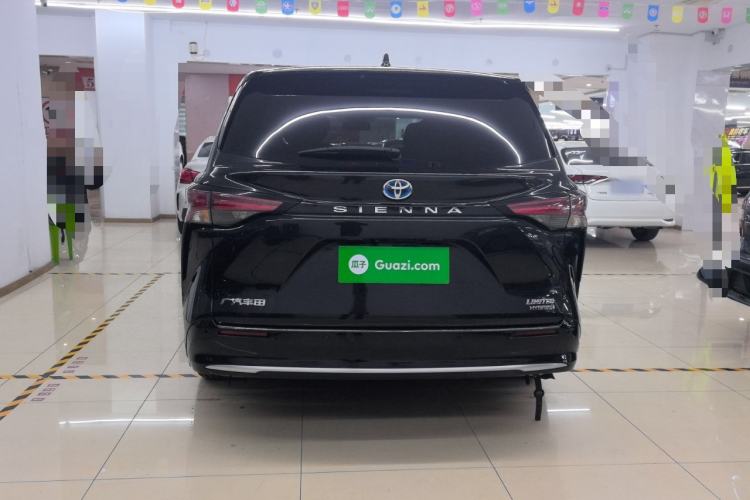 Used Toyota Sienna 2021 2.5L Hybrid Premium Edition