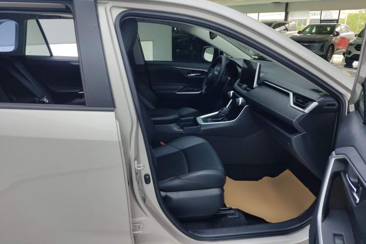 Used Toyota Wildlander 2020 2.0L CVT Two-Wheel Drive Luxury Edition
