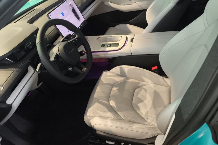 Used  SU7 2024 Rear-Drive Long-Range Intelligent Driving Version
