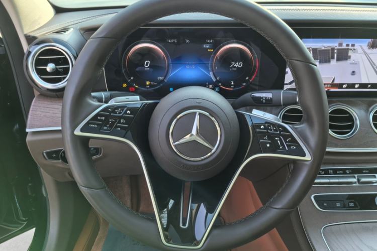 Used Mercedes-Benz E-Class 2023 Facelift E 260 L
