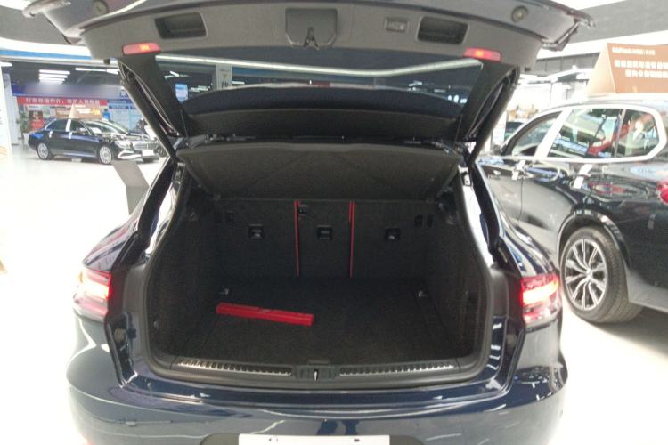 Used Porsche Macan 2021 Macan 2.0T