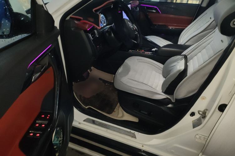 Used FORTHING T5 2018 300T DCT Smart Version