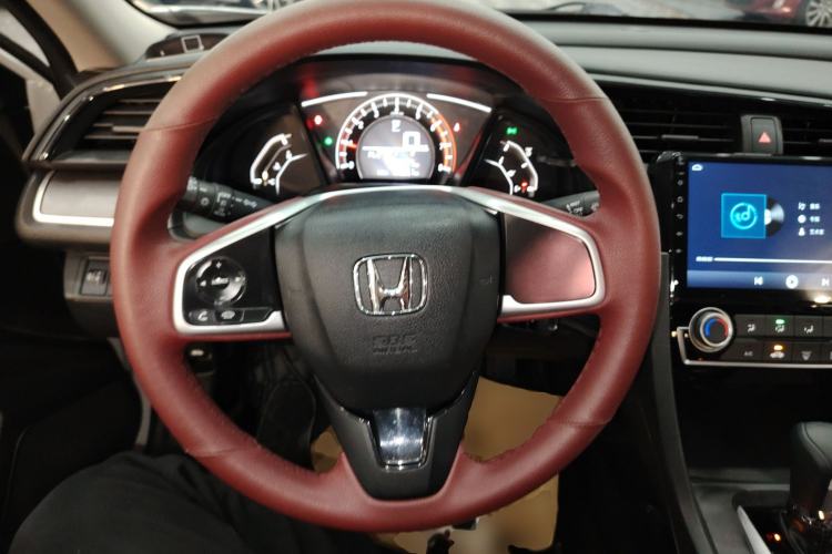 Used Honda Civic 2016 180TURBO CVT Comfort Version
