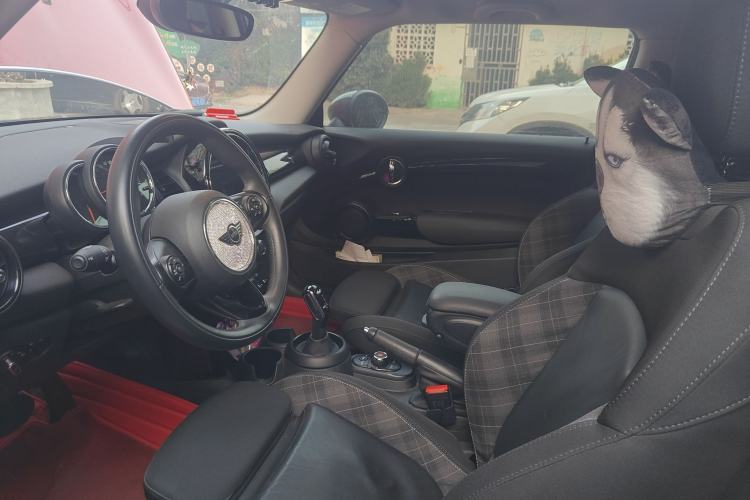 Used MINI MINI 2018 1.5T COOPER Classic Edition
