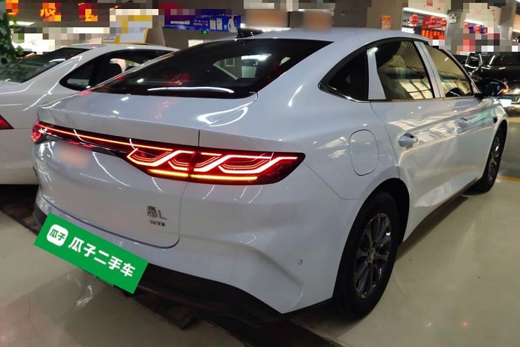 Used BYD Qin L 2025 DM-i Smart Drive 80KM Leading Model
