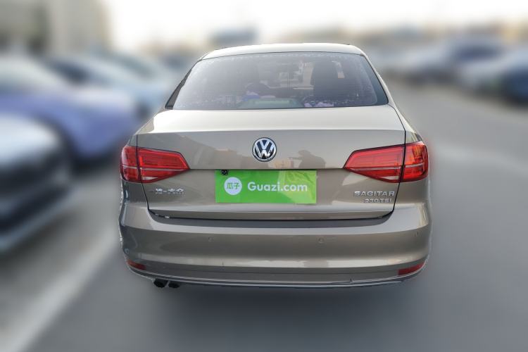 Used Volkswagen Sagitar 2017 230TSI Automatic Comfort Version
