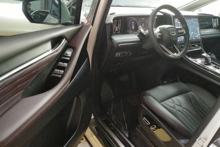 Used GAC Trumpchi M8 2024 Master Series 400T Prestige Edition
