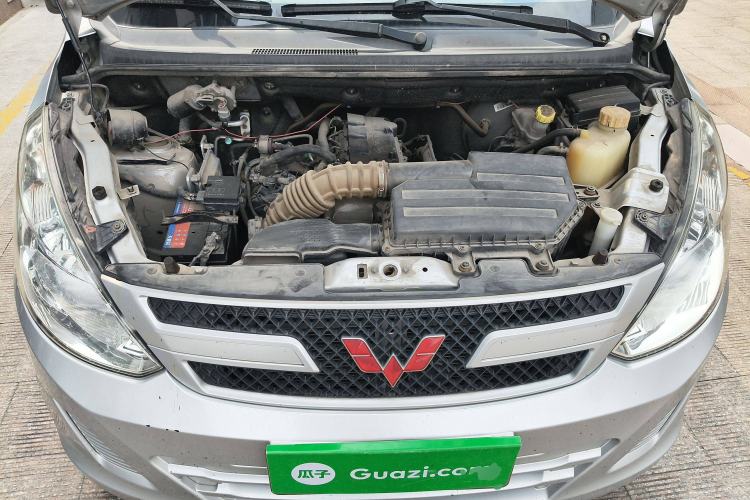 Used Wuling Rongguang V 2016 1.5L Practical Version
