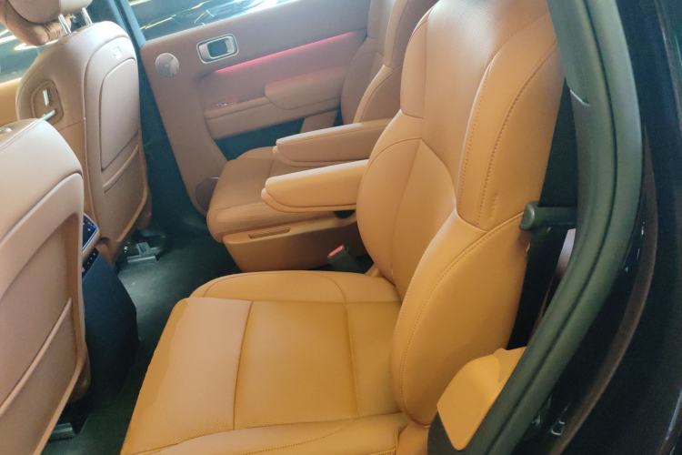 Used Li Auto L8 2025 Ultra Smart Refreshed Edition
