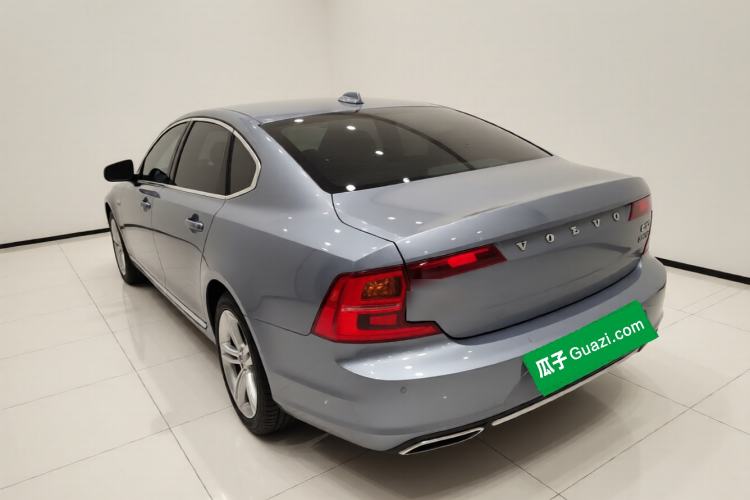 Used Volvo S90 2020 T5 Zhiyi Luxury Edition
