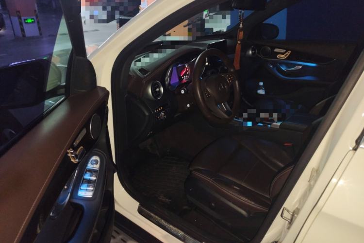 Used Mercedes-Benz GLC 2016 GLC 260 4MATIC Luxury Model
