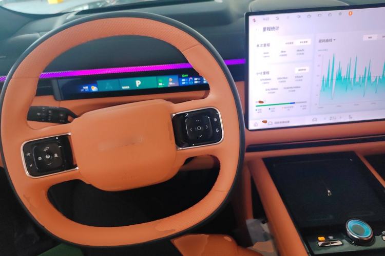 Used Lynk & Co 900 2025 2.0T Ultra
