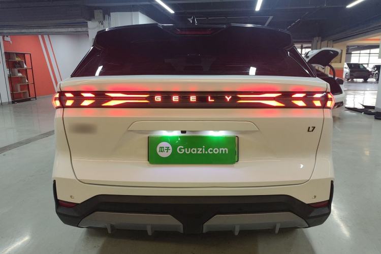 Used  L7 2023 1.5T 115 km Starship
