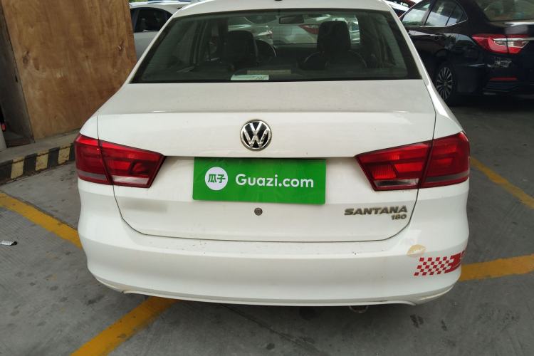 Used Volkswagen Santana 2015 1.6L Manual Fashion Edition
